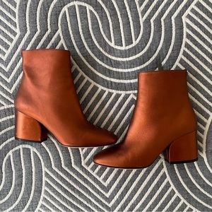 SALVATORE FERRAGAMO 6 Pisa Metallic Copper Leather Mid Heel Ankle Boots